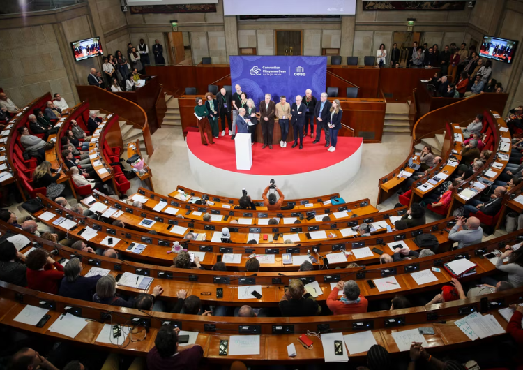 Photographie d'une rencontre organisée dans le cadre de la convention citoyenne sur la fin de vie