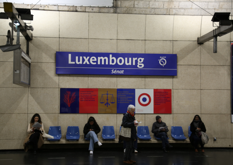 Habillage de la station RER "Luxembourg"